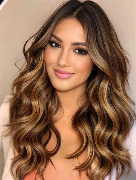 Captivating Long Brown Wigs: Wavy Synthetic Lace Wigs vs Bangless 2025 Extravaganza