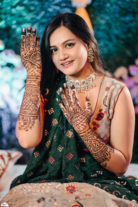 Captivating Mehndi Photo Pose Ideas to Preserve Your Unforgettable Moments