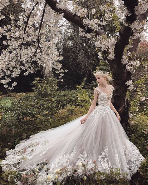 Captivating in Bloom: 10,000+ Enchanting Wedding Dresses Adorned with Flowers