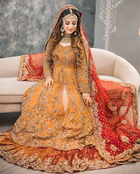 Captivating the Bride-to-Be: Mehndi Outfits for Brides Online