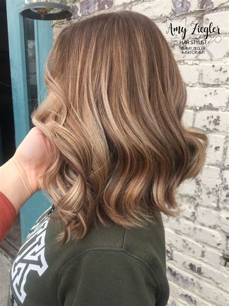 Caramel Blonde Highlights: A Comprehensive Guide to Achieving the Perfect Sun-Kissed Look