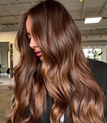 Caramel Hair Color: The Perfect Shade for a Sweet & Spicy Touch