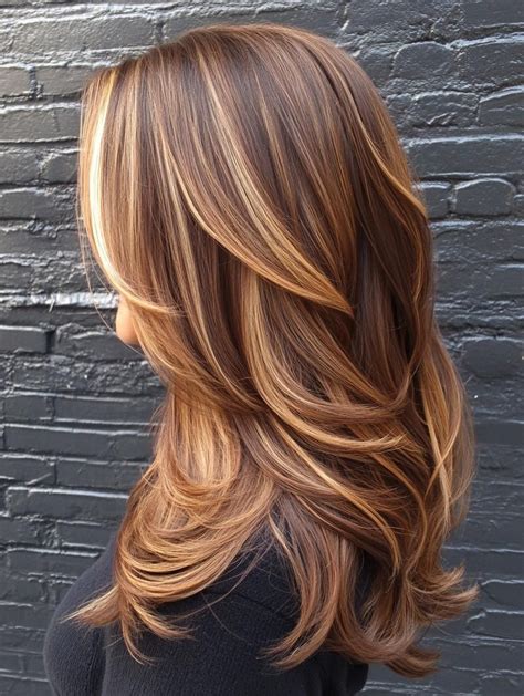 Caramel Hair Color with Blonde Highlights: A Timeless Trend with Endless Possibilities