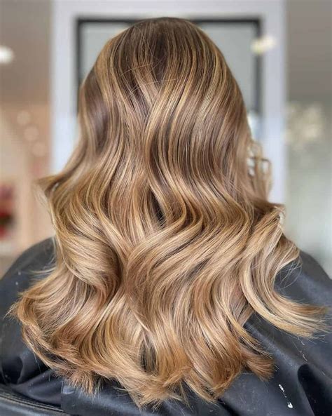 Caramel Honey Balayage Hair: The Sweetest Hair Trend