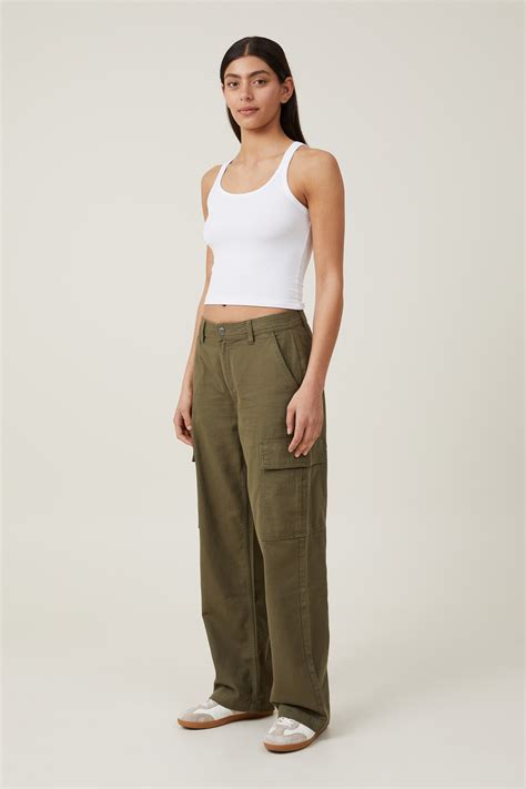 Cargo Pants: The Ultimate Guide to Athletic-Inspired Style for Girls