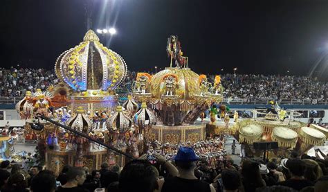 Carnaval 2024 São Paulo: Prepare-se para a Festa Mais Colorida do Ano!