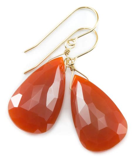 Carnelian Flame: Unraveling the Fiery Gemstone's Mystic Power