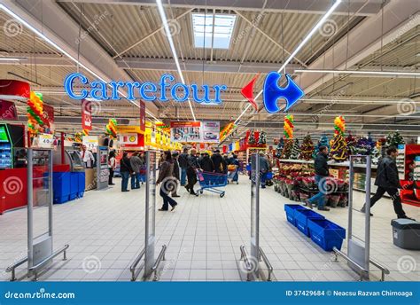 Carrefour Laval : l'hypermarché incontournable pour vos courses quotidiennes