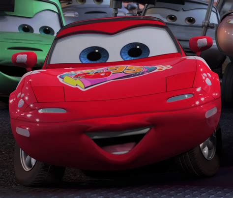 Cars 101: Mia & Tia: The Ultimate Guide to the Beloved Cars Franchise