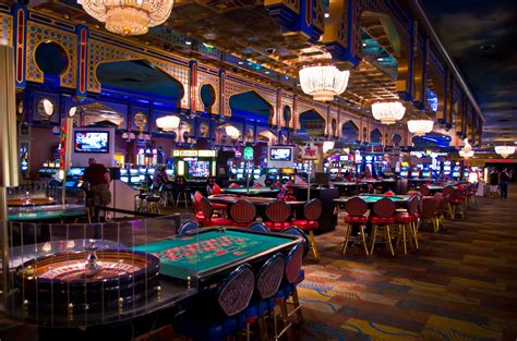 Casino Floor: A Gamble's Paradise