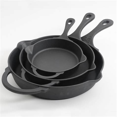 Cast Iron Pans: Timeless Tools for Culinary Mastery