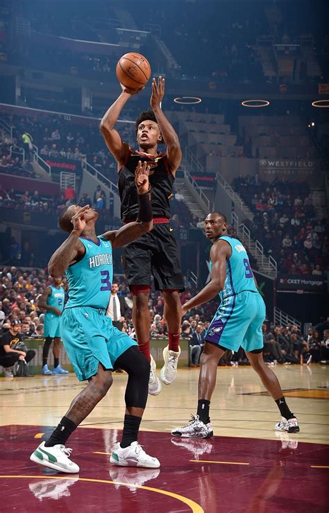 Cavaliers x Hornets: Rivalidade Acesa na NBA