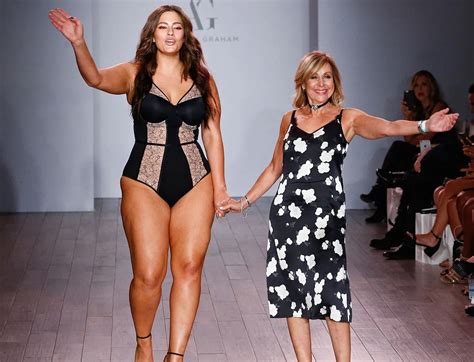 Celebrate Body Positivity with the Ashley Graham Costume: Symbol of Empowerment and Inclusivity