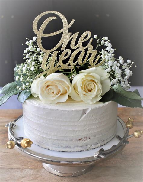 Celebrate Your First Year in Sweet Style: The Perfect 1st Anniversary Cake for Every Love Story