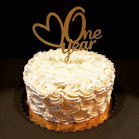 Celebrate Your First Year in Sweet Style: The Ultimate Guide to 1st Anniversary Cakes!