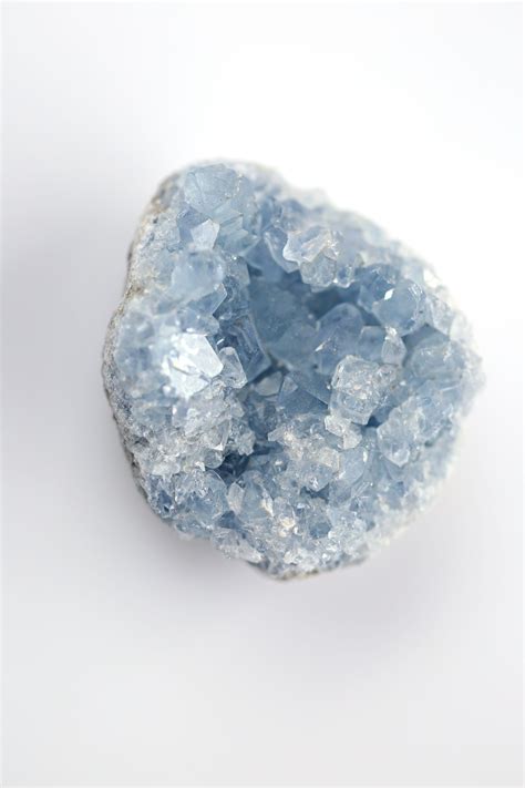 Celestite Color: Explore the Enchanting Beauty in 2025