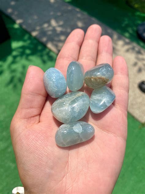 Celestite Tumbled: A Stone of Inner Peace