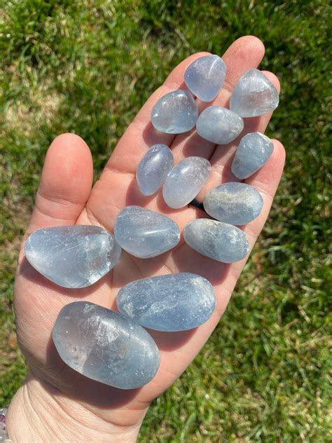 Celestite Tumbled: Your 7-Point Guide to the Sky-Blue Gemstone