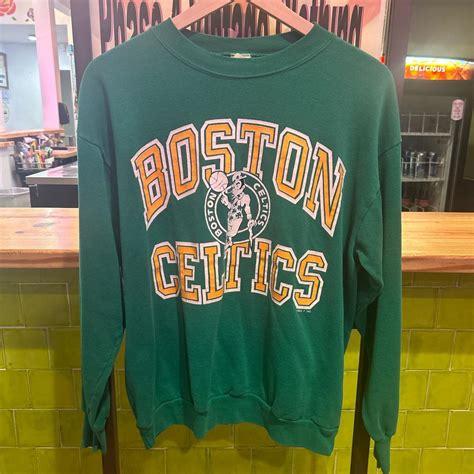 Celtics Sweatshirt Women's: How to Style and Where to Buy