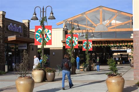 Centralia Outlets