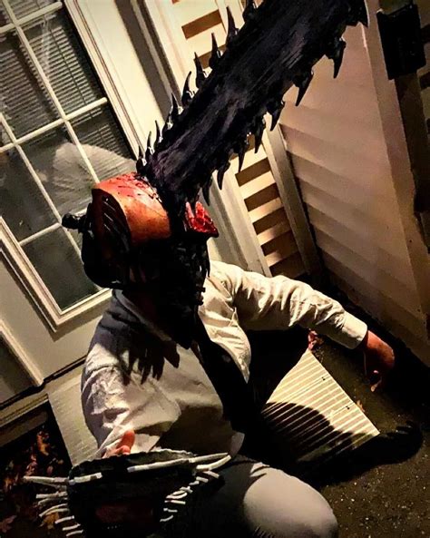 Chainsaw Man Halloween Costume: Transform into the Demonic Hunter