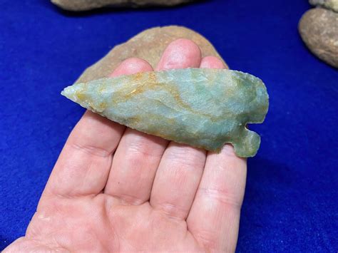 Chalcedony Arrowheads: A Timeless Treasure of Native American Craftsmanship