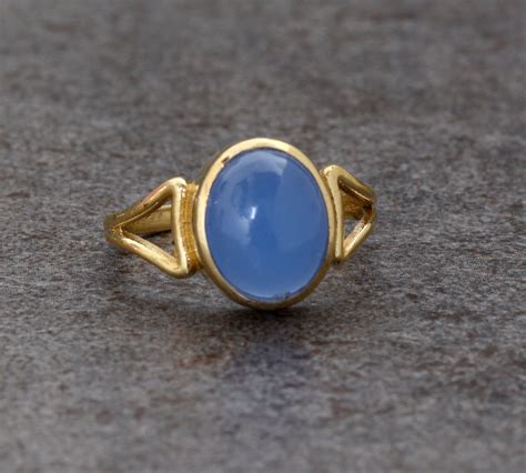 Chalcedony Ring: A Unique and Meaningful Gemstone for Adornment and Healing