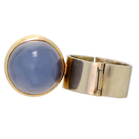 Chalcedony Ring: The Epitome of Timeless Elegance