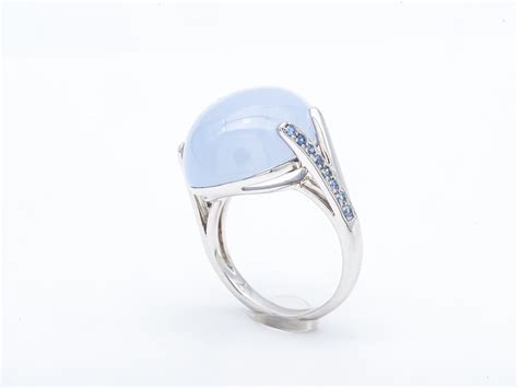 Chalcedony Rings: A Timeless Symbol of Serenity and Elegance