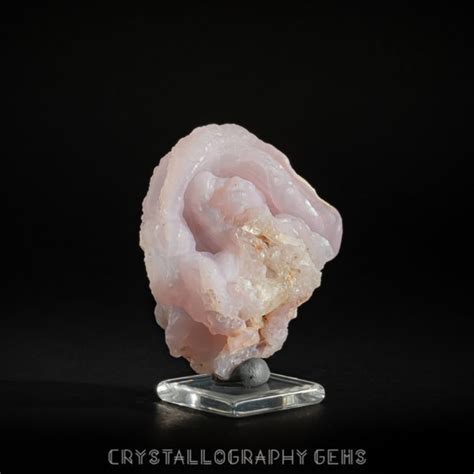 Chalcedony Rose: A Gemstone of Love, Peace, and Stability