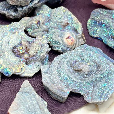 Chalcedony Rose: The Ultimate Guide to 14 Unique Properties, 7 Benefits, and Creative Applications