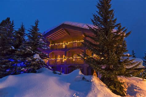 Chalet Bliss: Unwind and Immerse Yourself in Nature with HometeamNS Chalet Bookings