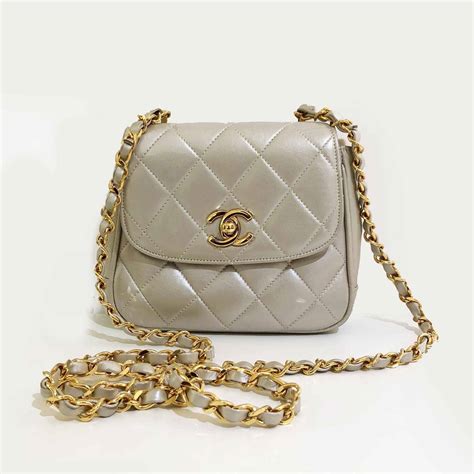 Chanel Crossbody Bag: The Ultimate Guide