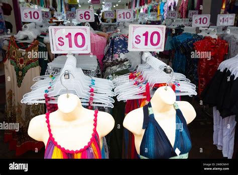 Cheap Shopping in Singapore for Clothes