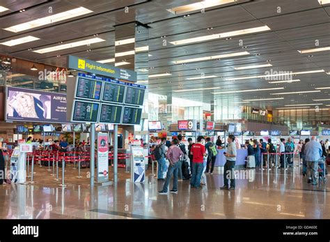 Check-In Times at Changi Airport