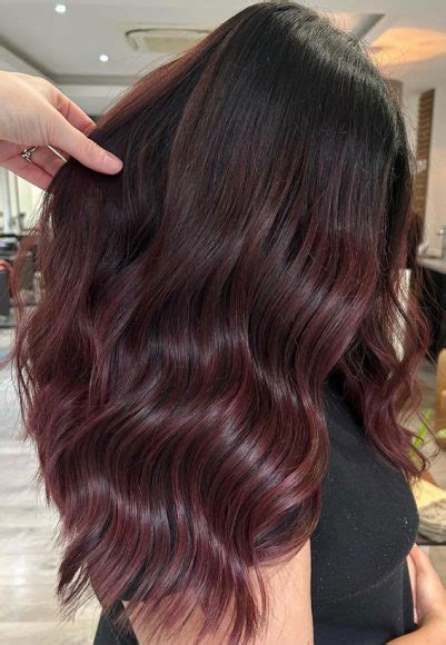 Cherry Cola Hair: A Symphony of Crimson and Burgundy