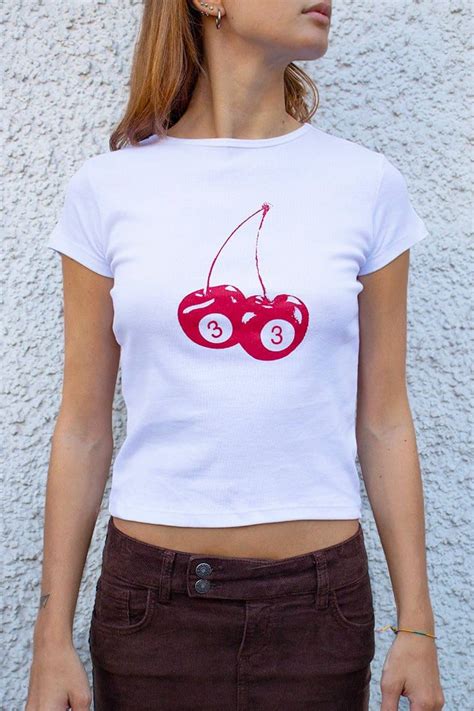 Cherry T-shirt: A Timeless Fashion Staple on eBay