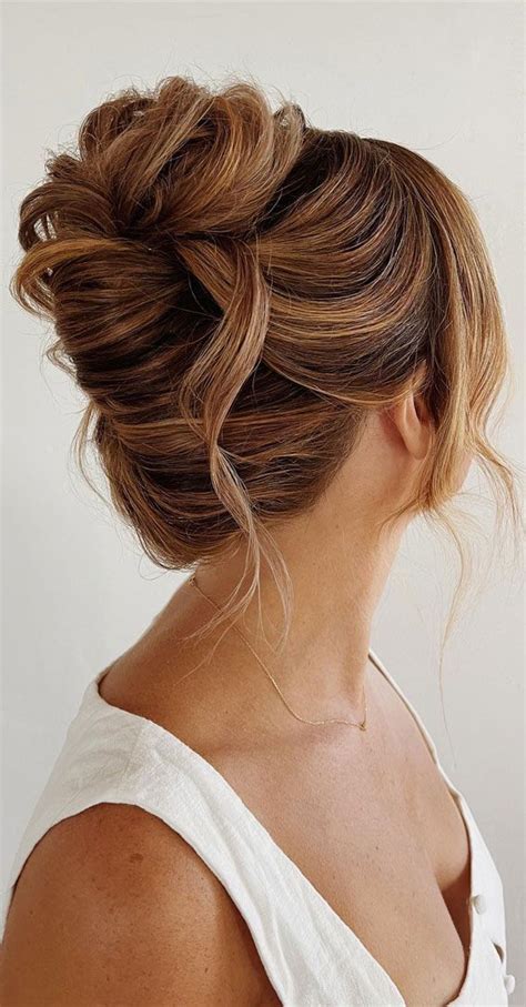 Chic and Convenient: Elevate Your Hairstyles with a Hair Chignon Piece