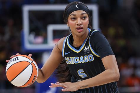 Chicago Sky vs Dallas Wings Timeline: A Comprehensive Review of the Rivalry