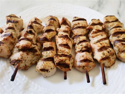 Chicken Skewers from Costco: A Mouthwatering Treat That Hits All the Right Spots