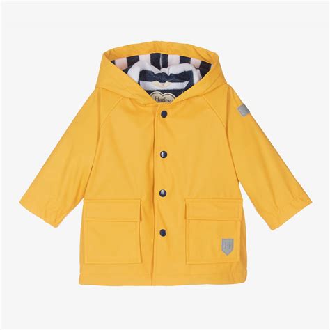 Children's Yellow Hooded Sweatshirt: A Raincoat for a Bright and Cheerful Day