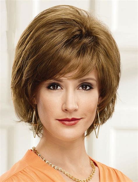 Chin Length Straight Brown Wigs