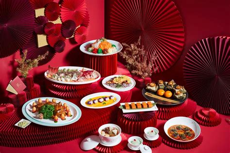 Chinese New Year 2025: Reunion Dinner Menu VS Latest Trends