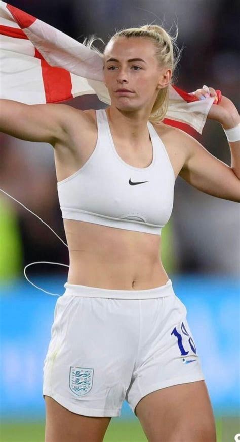 Chloe Kelly: A Star on and Off the Pitch