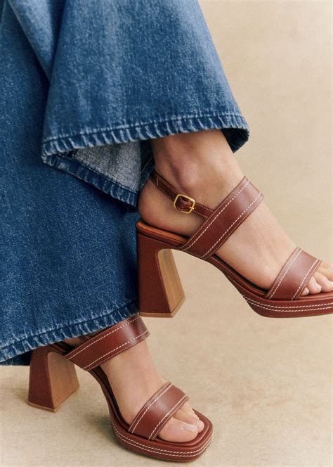 Chloe Sandals: The Epitome of Chic and Comfort