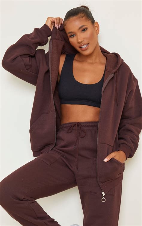 Chocolate Brown Sweatshirt: A Timeless Fashion Staple