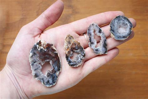 Choose a geode slice: