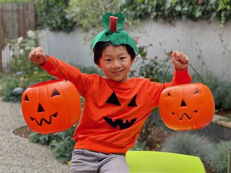 Choosing the Perfect Pumpkin Costume