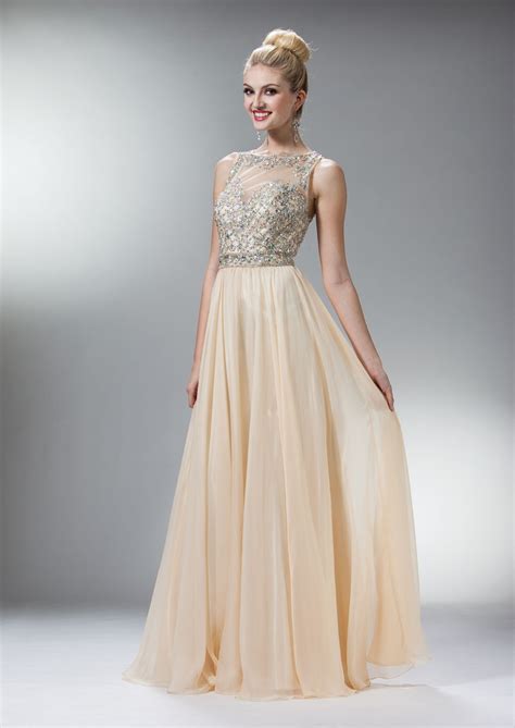 Choosing the Right Champagne Formal Dress