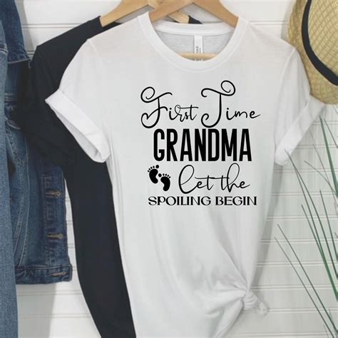 Choosing the Right First Time Grandma Shirt